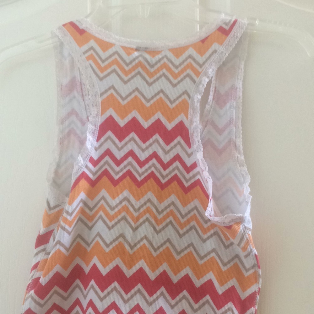 FINAL MARKDOWN Rue 21 junior tank large - Picture 4 of 4